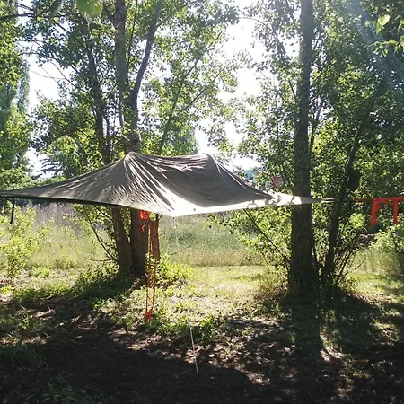 Rastlinky.sk Greenhouse Guestrooms Братислава