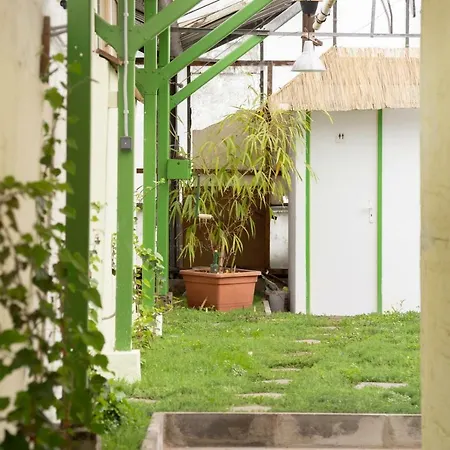 Rastlinky.sk Greenhouse Guestrooms בית הארחה *