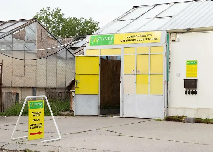 Rastlinky.sk Greenhouse Guestrooms Guest house