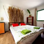Rastlinky.sk Greenhouse Guestrooms * Bratislava