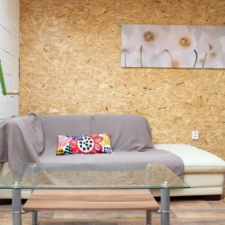 ゲストハウス Rastlinky.sk Greenhouse Guestrooms ブラチスラヴァ